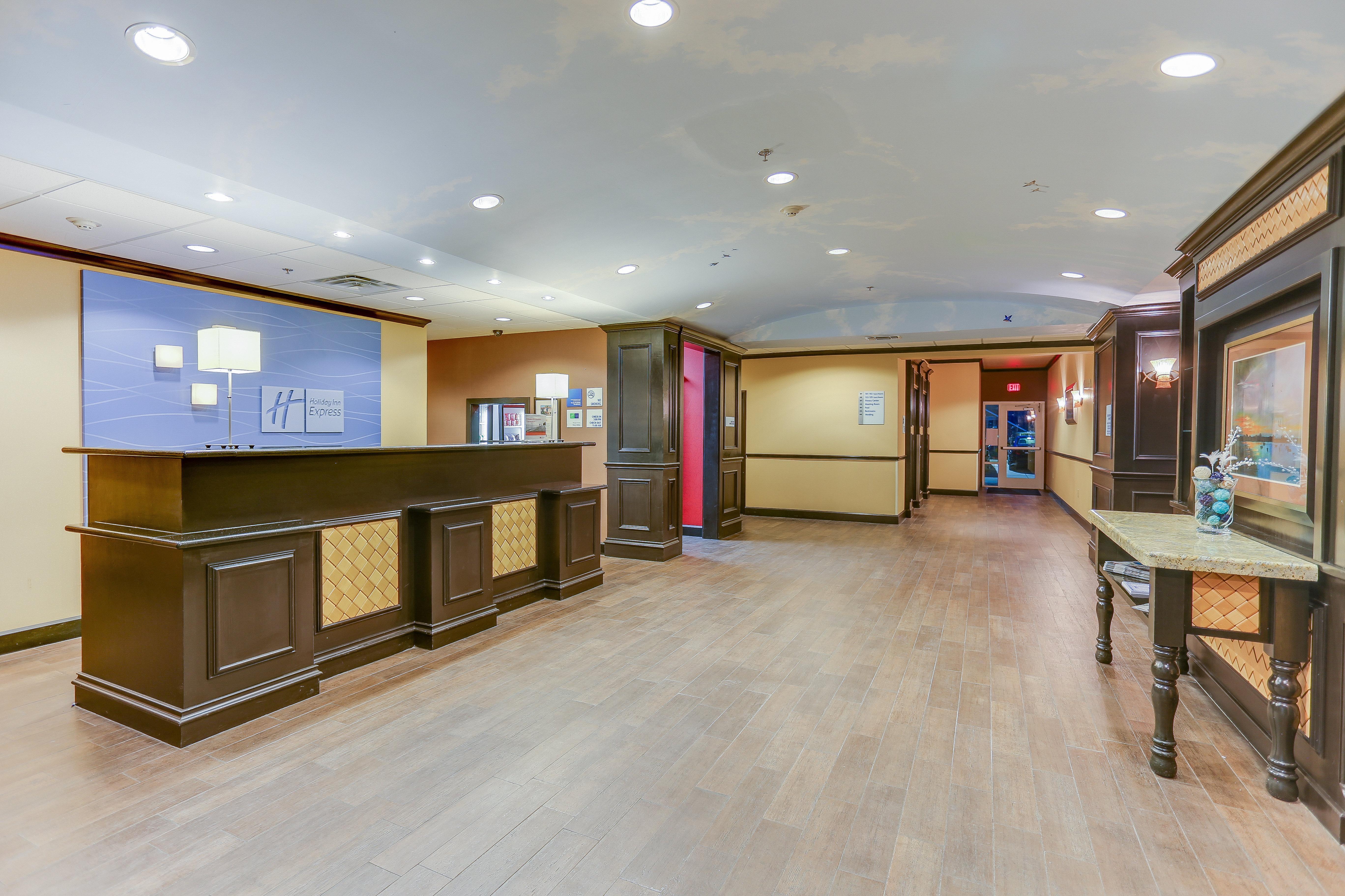 Holiday Inn Express Hotel & Suites Huntsville By Ihg Exterior foto