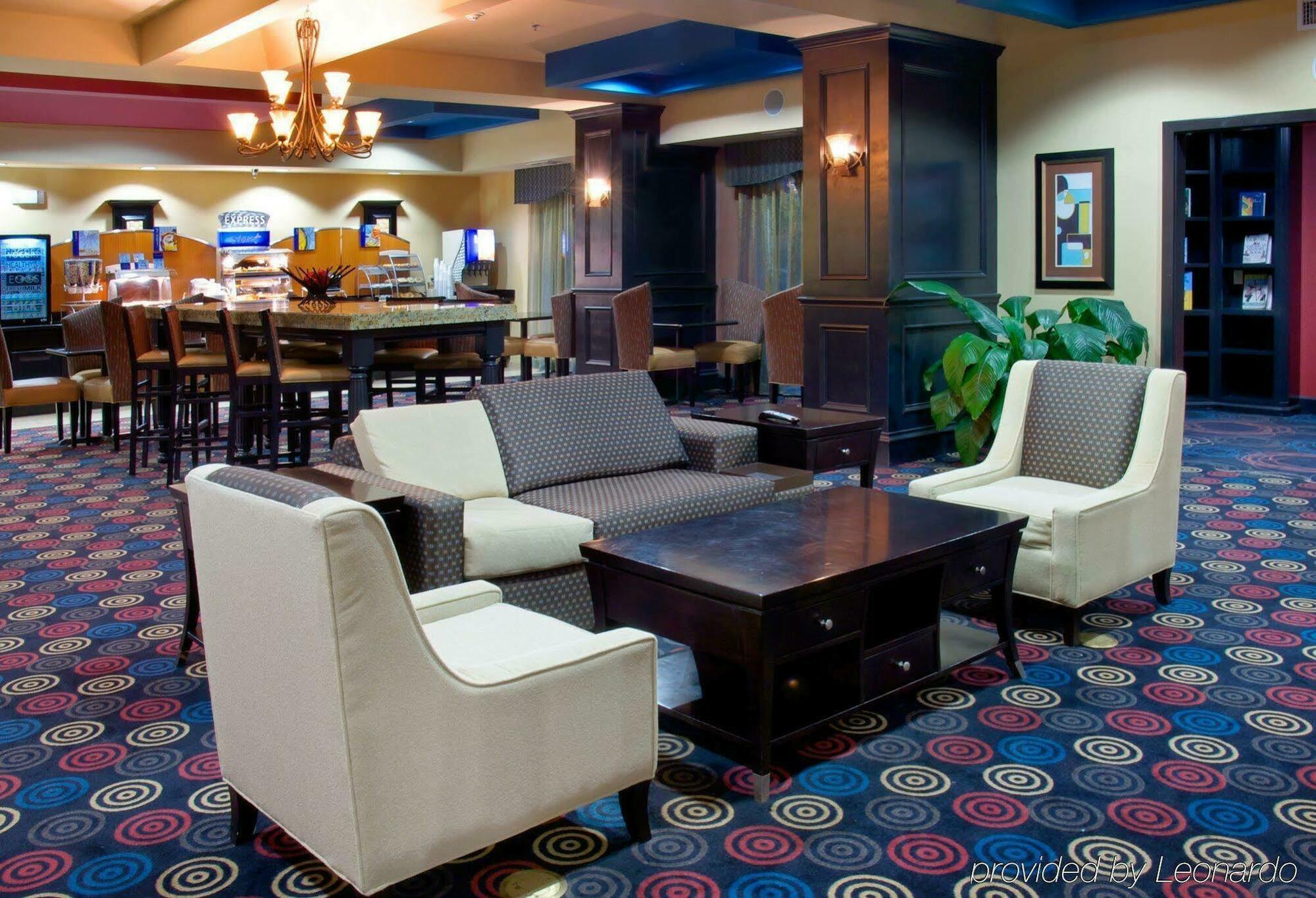 Holiday Inn Express Hotel & Suites Huntsville By Ihg Exterior foto